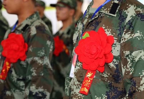 石家莊東華鐵路學(xué)校學(xué)生去當(dāng)兵保留學(xué)籍嗎？