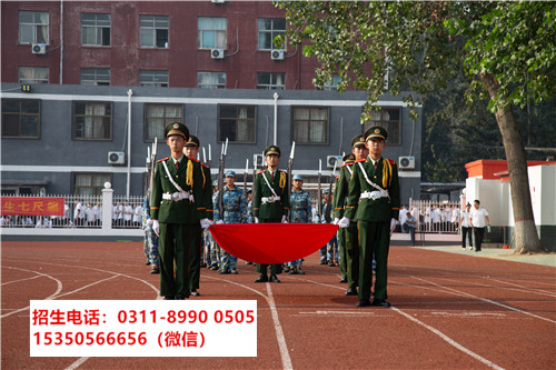 石家莊東華鐵路學(xué)校管得嚴(yán)嗎？