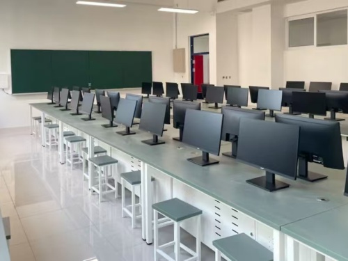 初中畢業(yè)男生學(xué)什么技術(shù)類專業(yè)好？