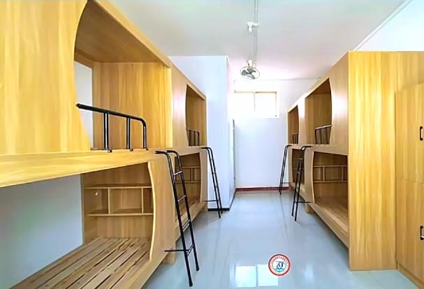 石家莊新鐵職業(yè)高級(jí)中學(xué)男生宿舍怎么樣