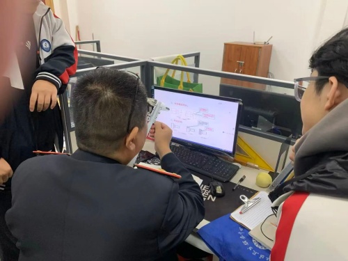 石家莊東華鐵路學(xué)校有計(jì)算機(jī)專業(yè)嗎？