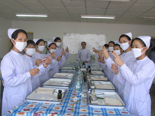 學(xué)習(xí)基礎(chǔ)差能到河北同仁醫(yī)學(xué)中專學(xué)校學(xué)醫(yī)嗎？