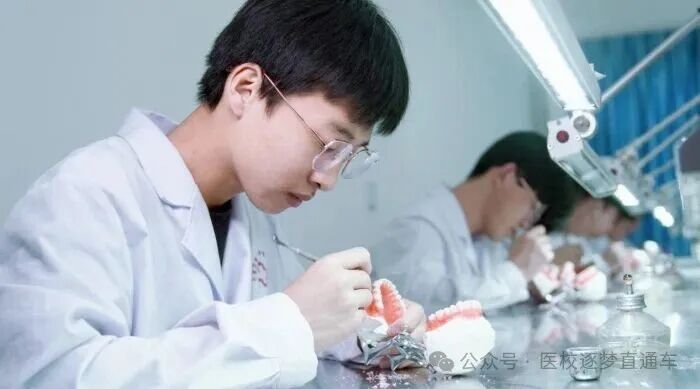 石家莊冀聯(lián)醫(yī)學(xué)中專學(xué)校 2026年招生專業(yè)有哪些？